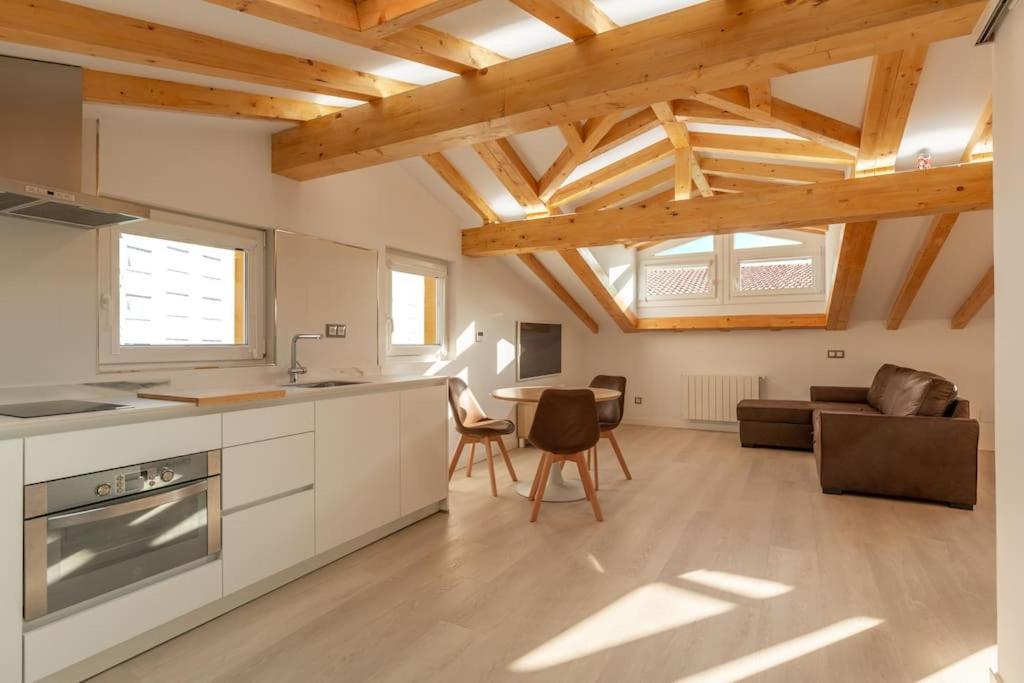 Apto. Central - Newly Refurbished! Santander Eksteriør billede